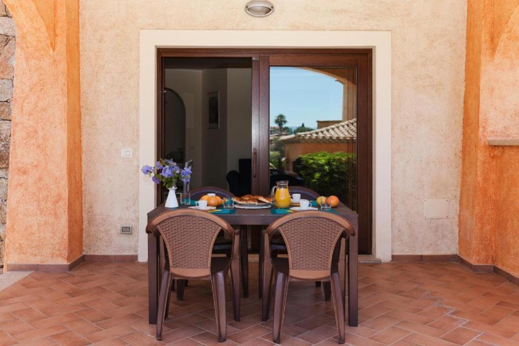 Villa Le Perle Di Golfo Aranci Exterior foto