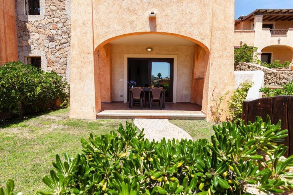 Villa Le Perle Di Golfo Aranci Exterior foto