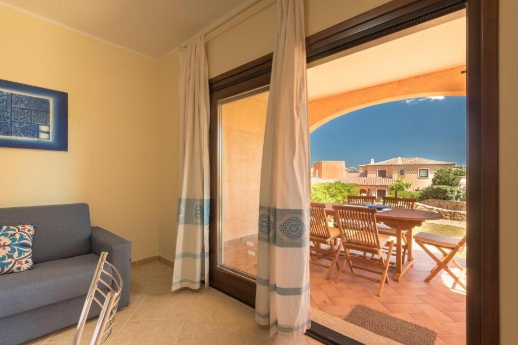 Villa Le Perle Di Golfo Aranci Exterior foto