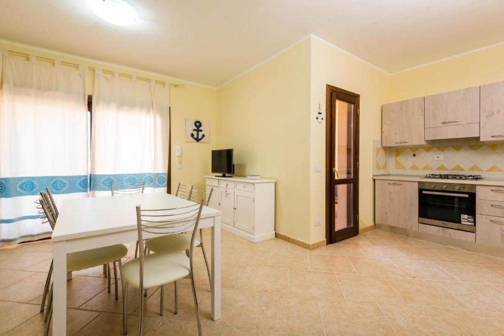 Villa Le Perle Di Golfo Aranci Exterior foto