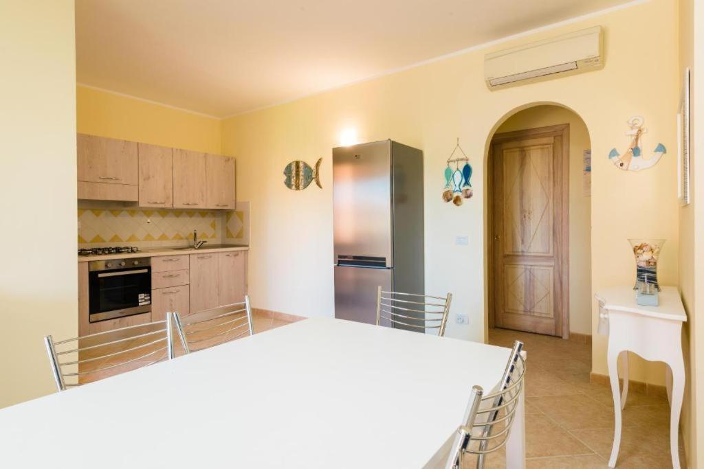 Villa Le Perle Di Golfo Aranci Exterior foto