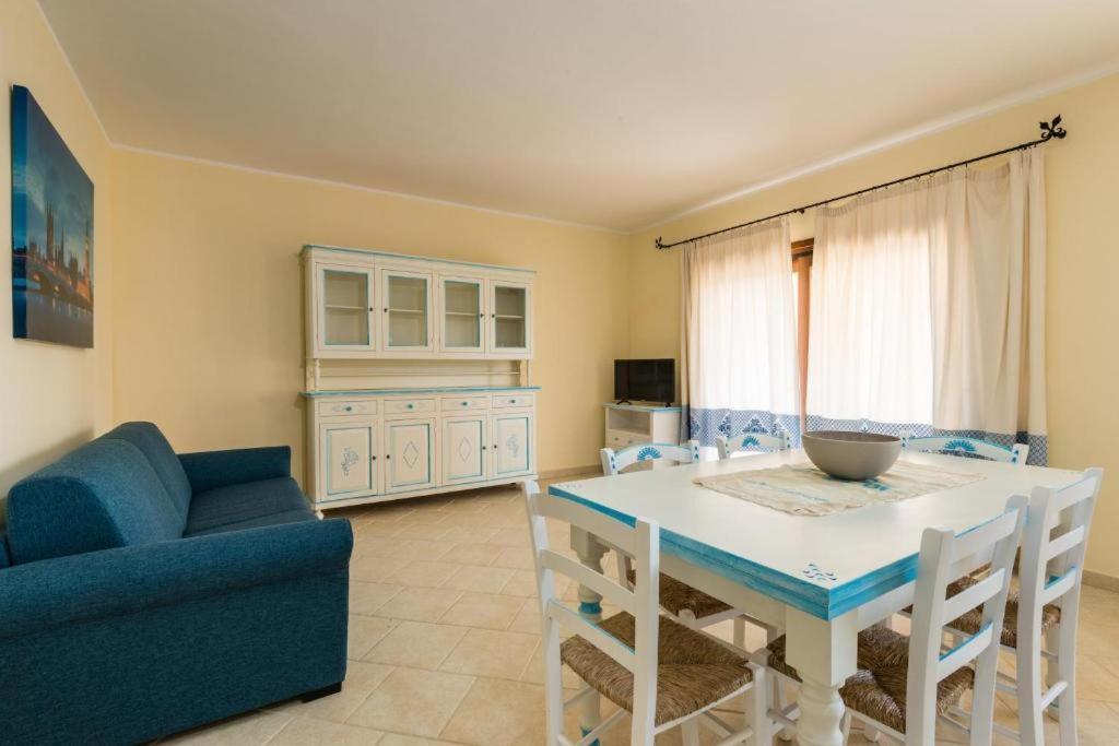 Villa Le Perle Di Golfo Aranci Exterior foto