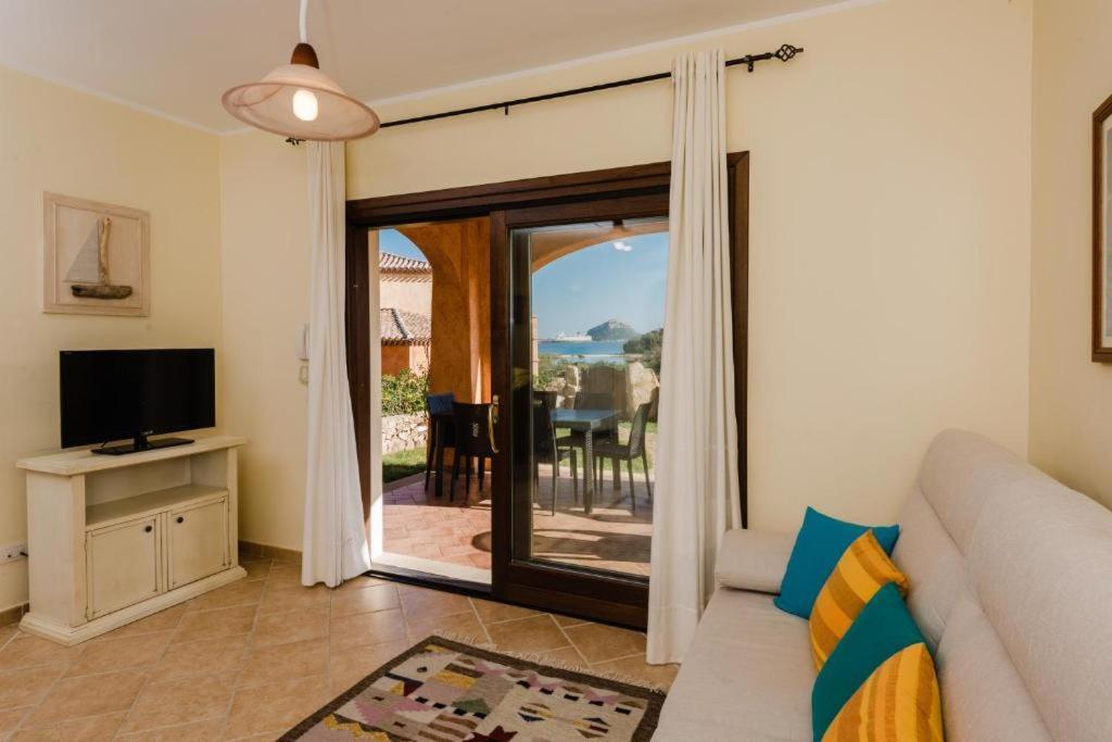 Villa Le Perle Di Golfo Aranci Exterior foto